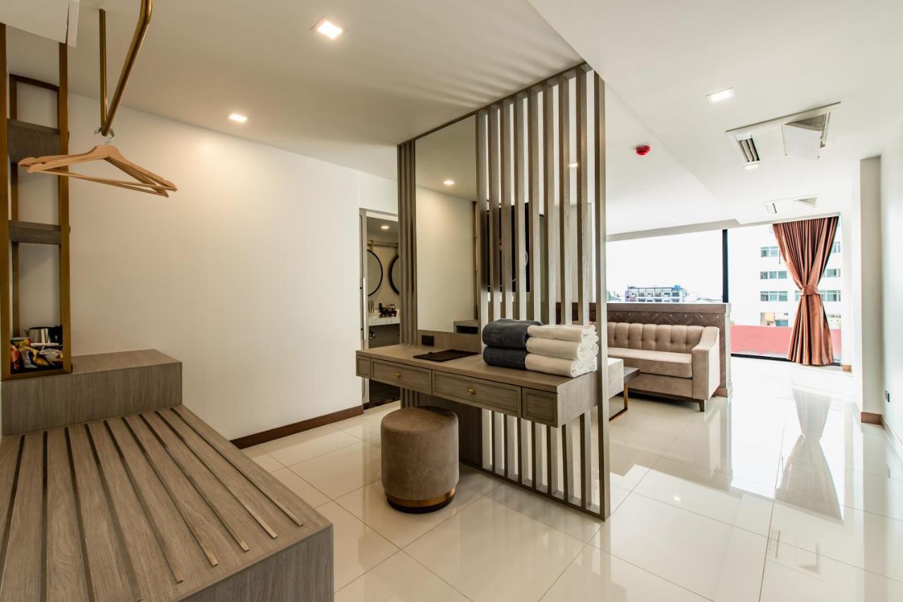 Blackwoods Hotel Pattaya - Sha Extra Plus Exterior foto A room at the hotel