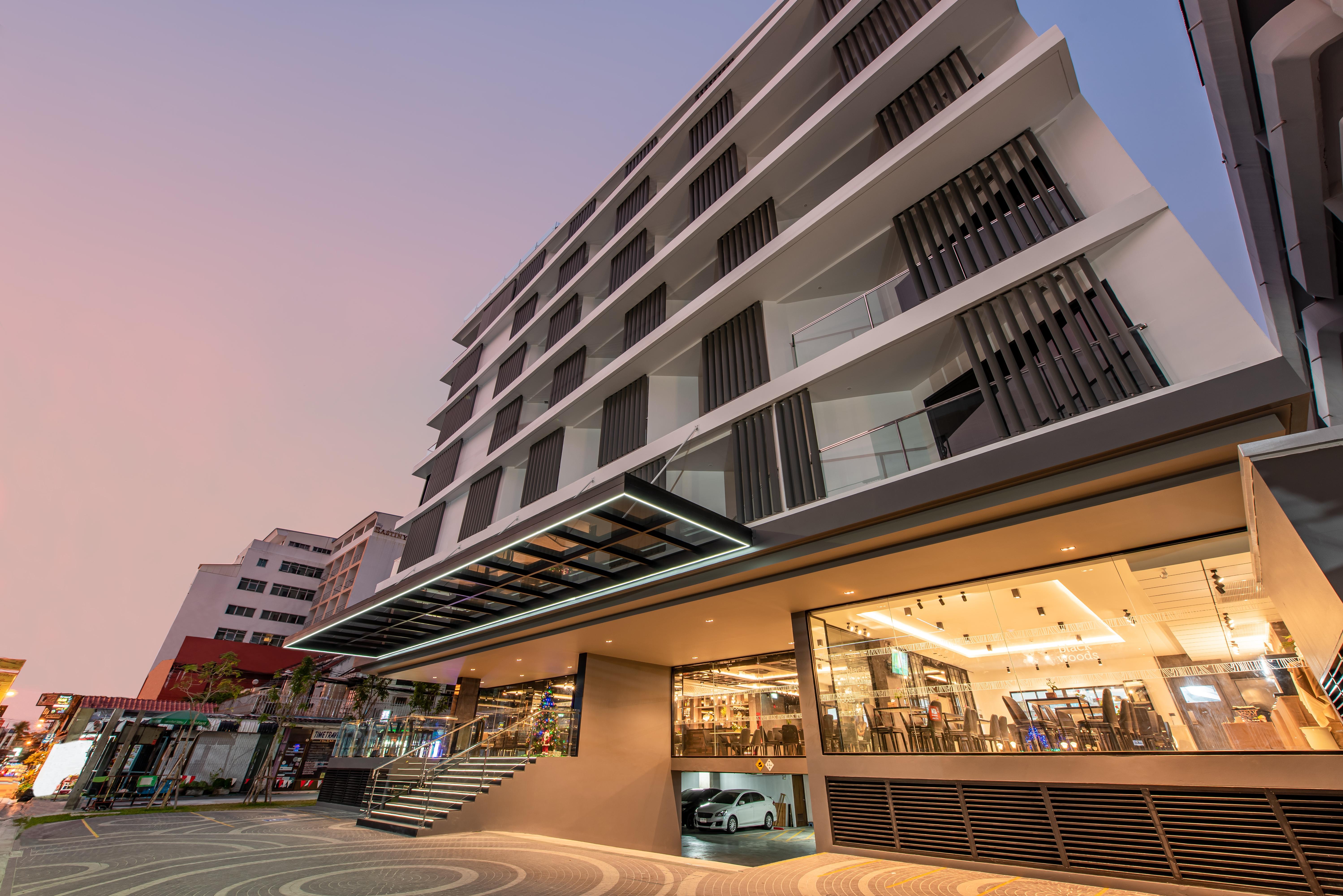 Blackwoods Hotel Pattaya - Sha Extra Plus Exterior foto The 101